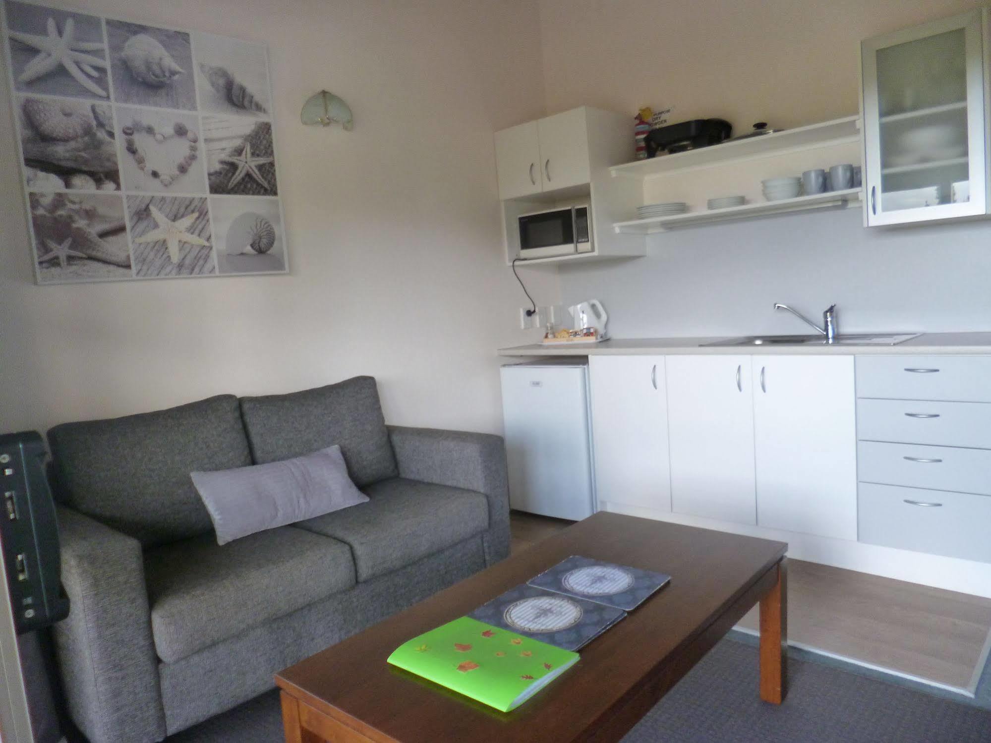 Opua Boutique Seaview Motel Exteriör bild