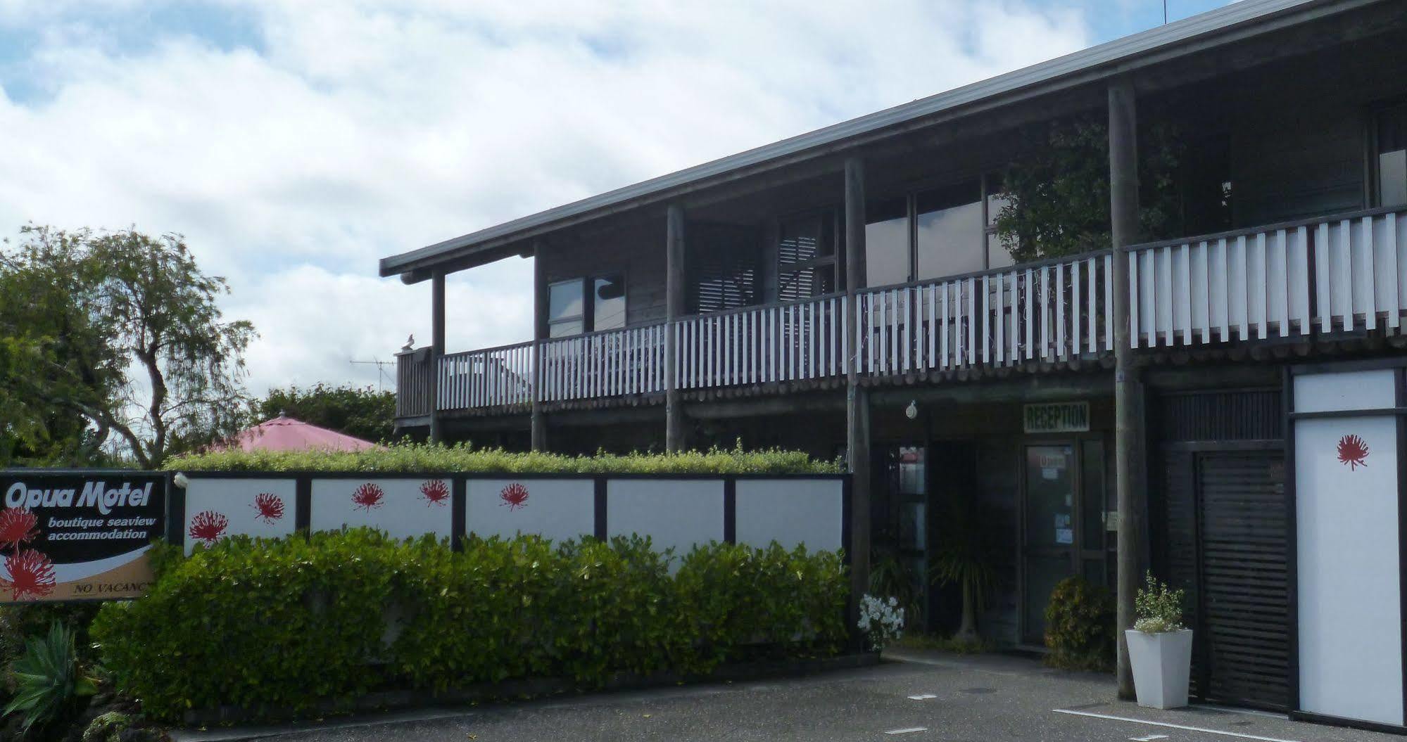 Opua Boutique Seaview Motel Exteriör bild